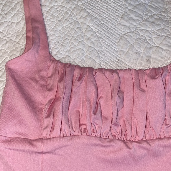 Small Pink Ruched Crop Top - Picture 2 of 4